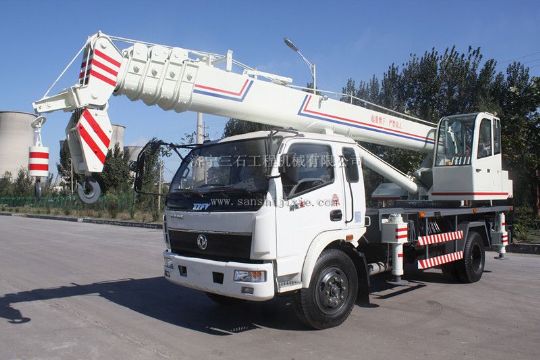 點擊查看詳細信息<br>標題：12-16噸汽車吊 閱讀次數(shù)：4429