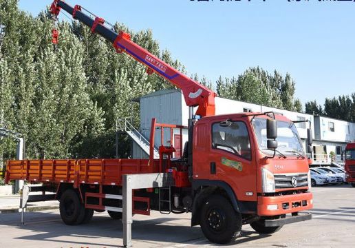點(diǎn)擊查看詳細(xì)信息<br>標(biāo)題：6.3噸東風(fēng)隨車吊 閱讀次數(shù)：1999