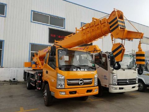 點(diǎn)擊查看詳細(xì)信息<br>標(biāo)題：10噸凱馬汽車吊 閱讀次數(shù)：2276